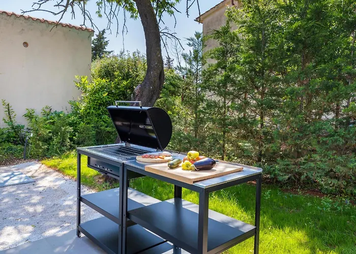 Stunning In Dom wakacyjny Pula