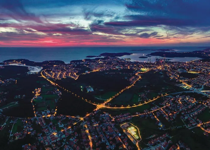 Σπίτι διακοπών Stunning In Πούλα