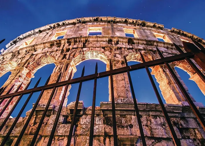 Vakantiehuis Stunning In Pula