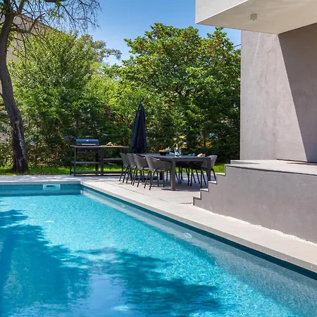 Cozy In With Private Swimming Pool, Be Inside Or Outside Ferienhaus *